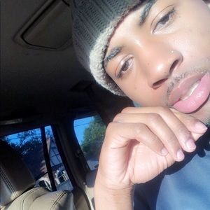 Meet your Posher, Quiinterrio